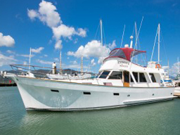 Cairns Charter Boat Rainbow Princess Master Suite